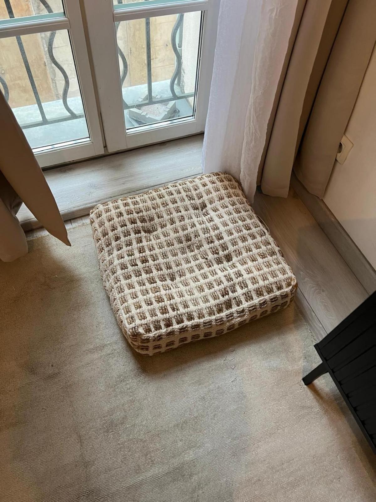 Appartamento Beau Loft Au Coeur De Tolone Esterno foto