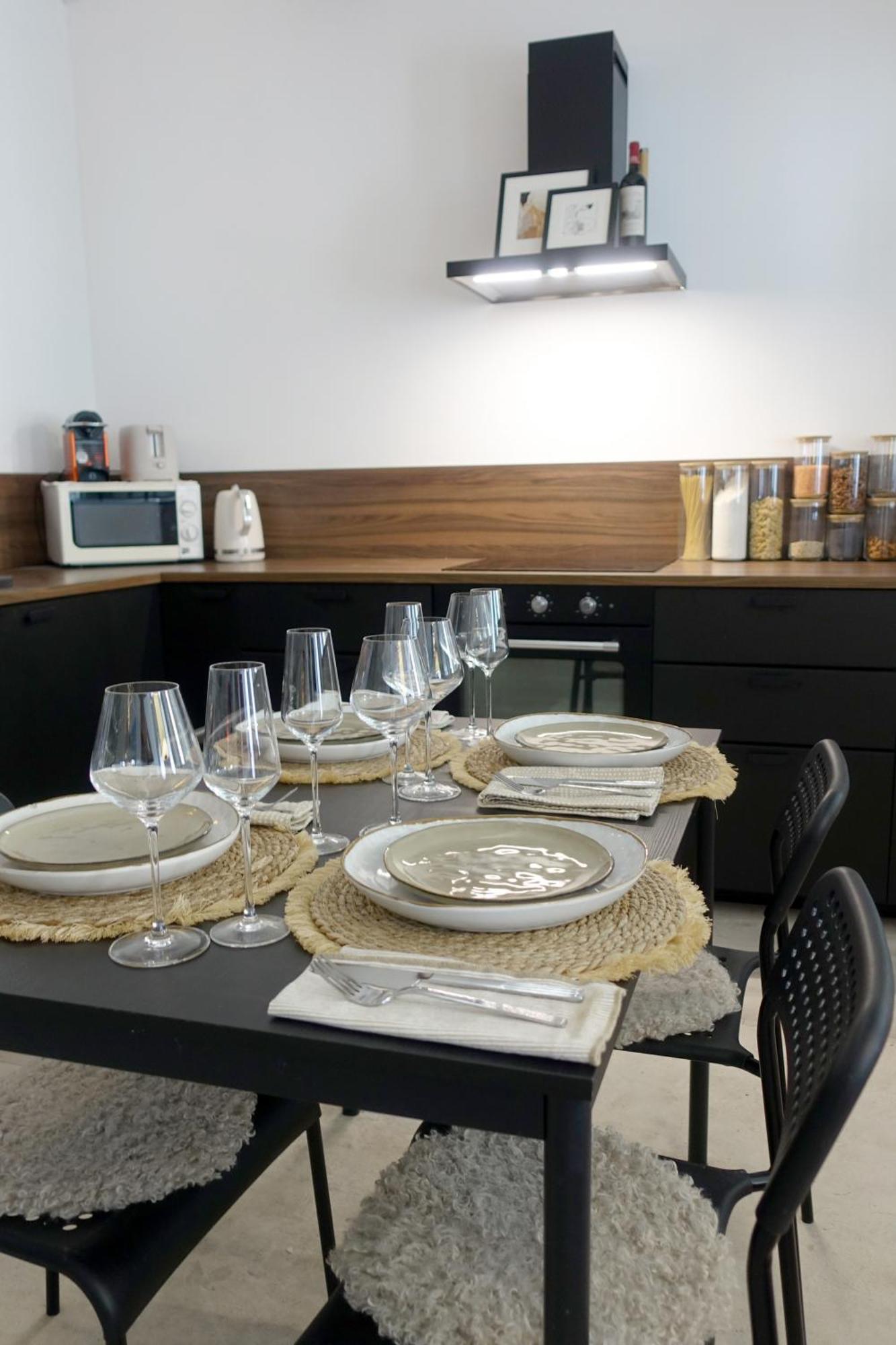 Appartamento Beau Loft Au Coeur De Tolone Esterno foto