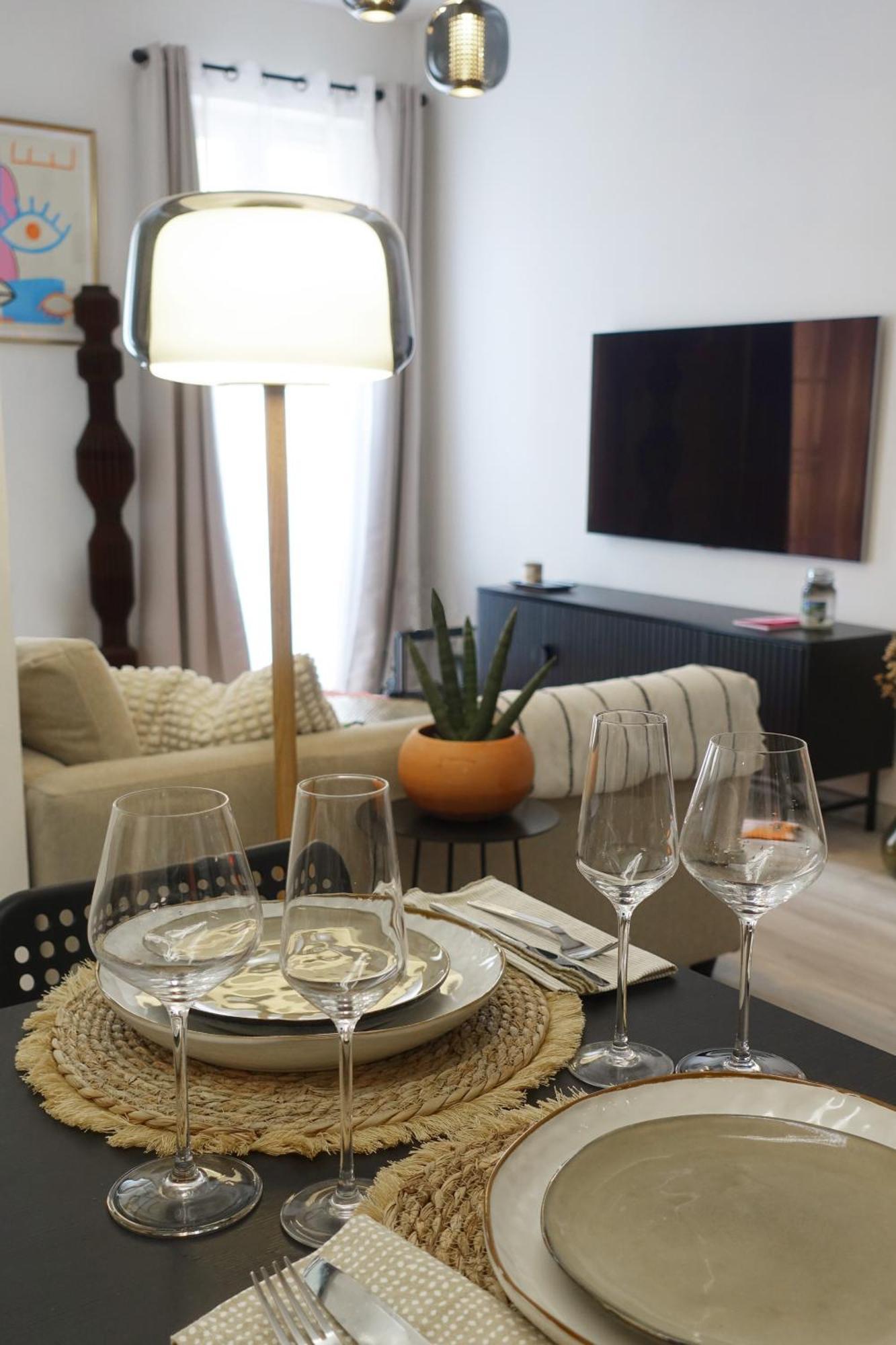 Appartamento Beau Loft Au Coeur De Tolone Esterno foto